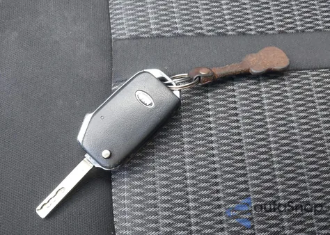 2021 Kia Sorento Lx z USA, uszkodzony, nr VIN 5XYRG4LC0MG002315